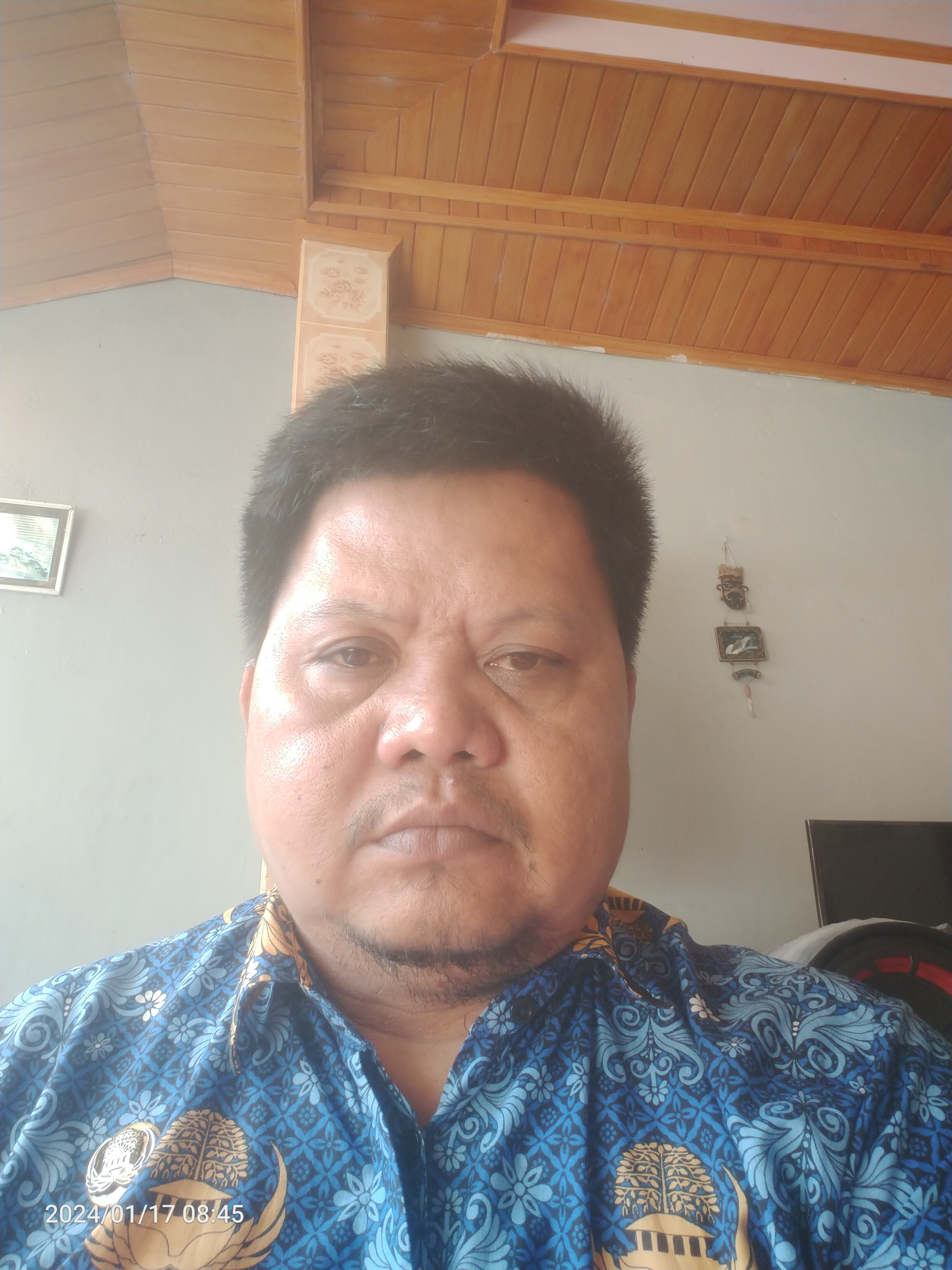 Foto Edward Alexander Bastian mangantibe