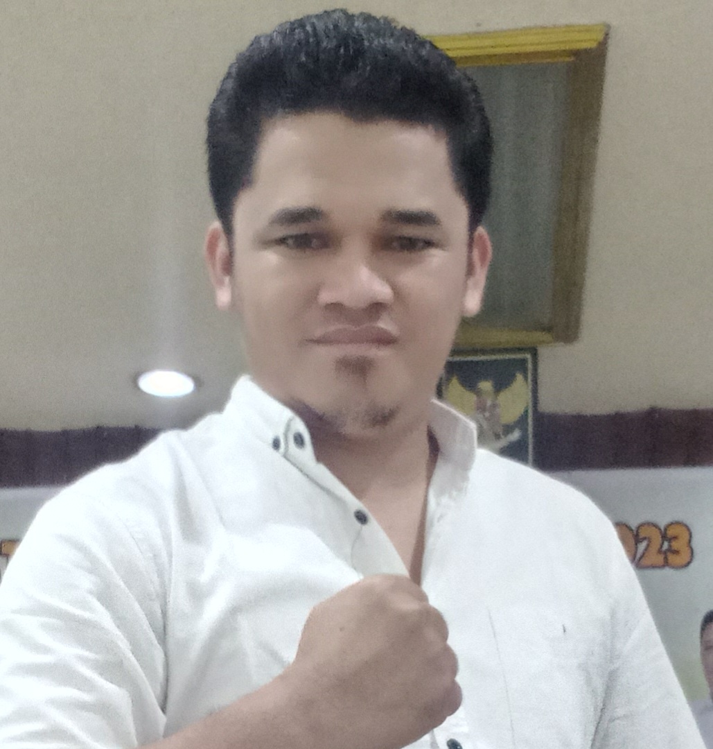 Foto Adol Frian Rumaijuk, STP.,MMA 