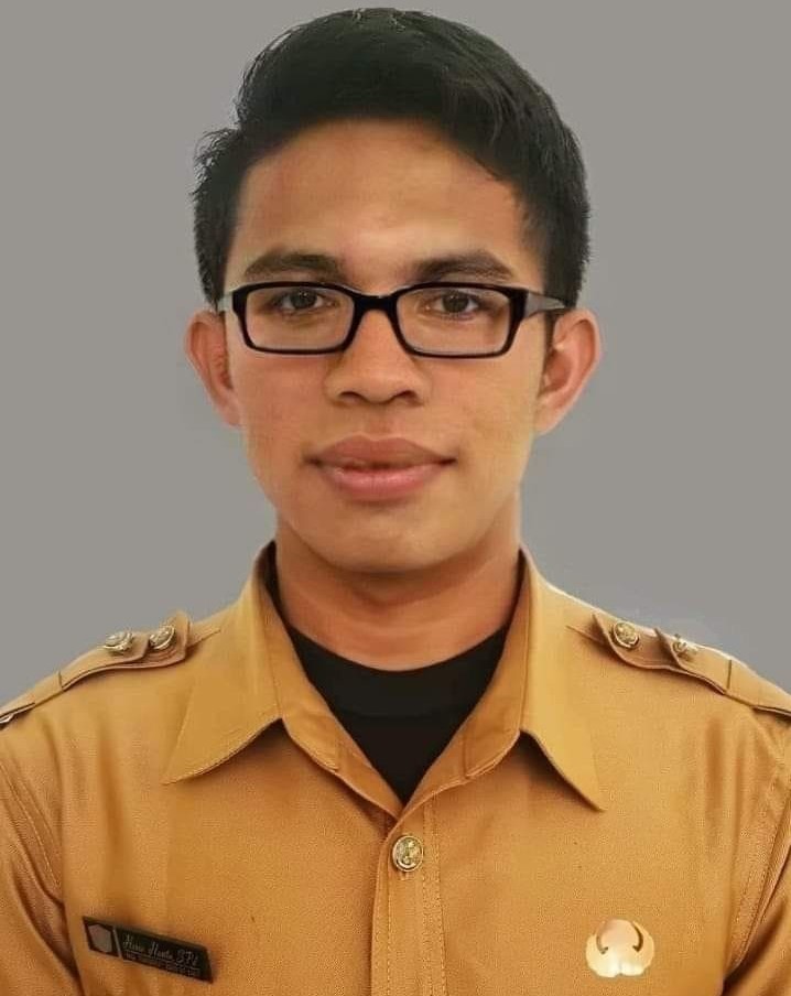 Foto HERIS HANTU,S.Pd M.AP