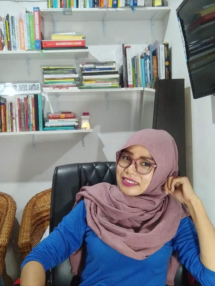 Foto Ratna Dewi