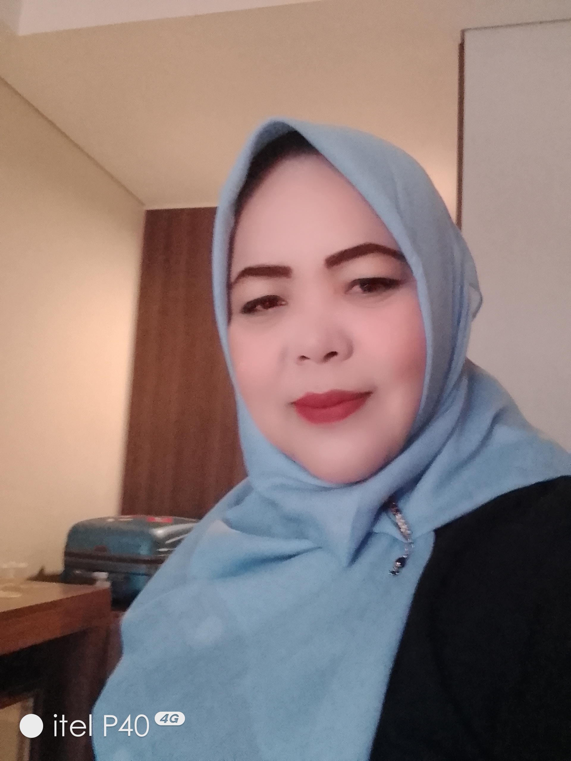 Foto AMNAH HARIYANI, SH