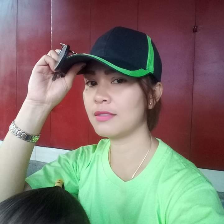 Foto Henny Adeleida Manoppo