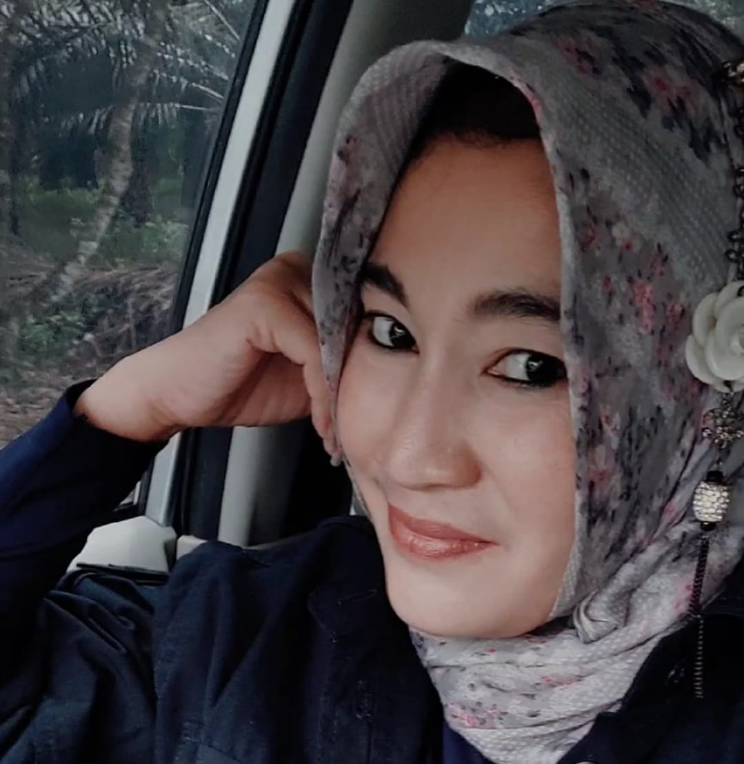 Foto Iis Anggraini