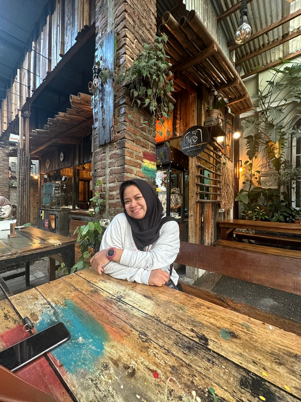 Foto MONA JULIA RAHAYU