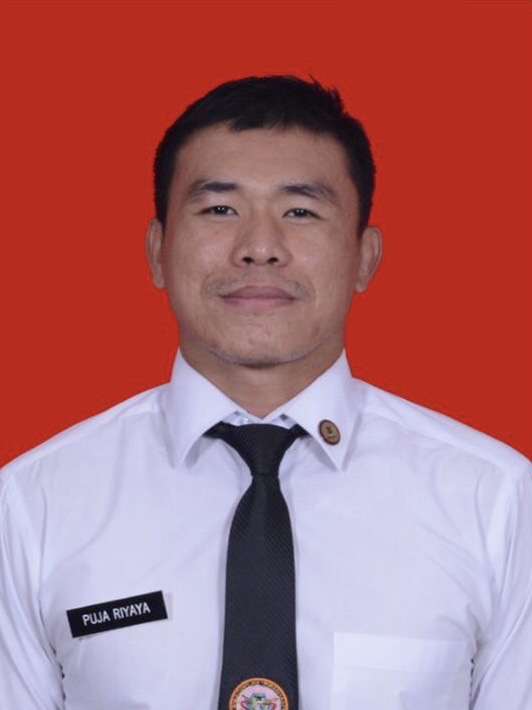Foto Puja Riyaya