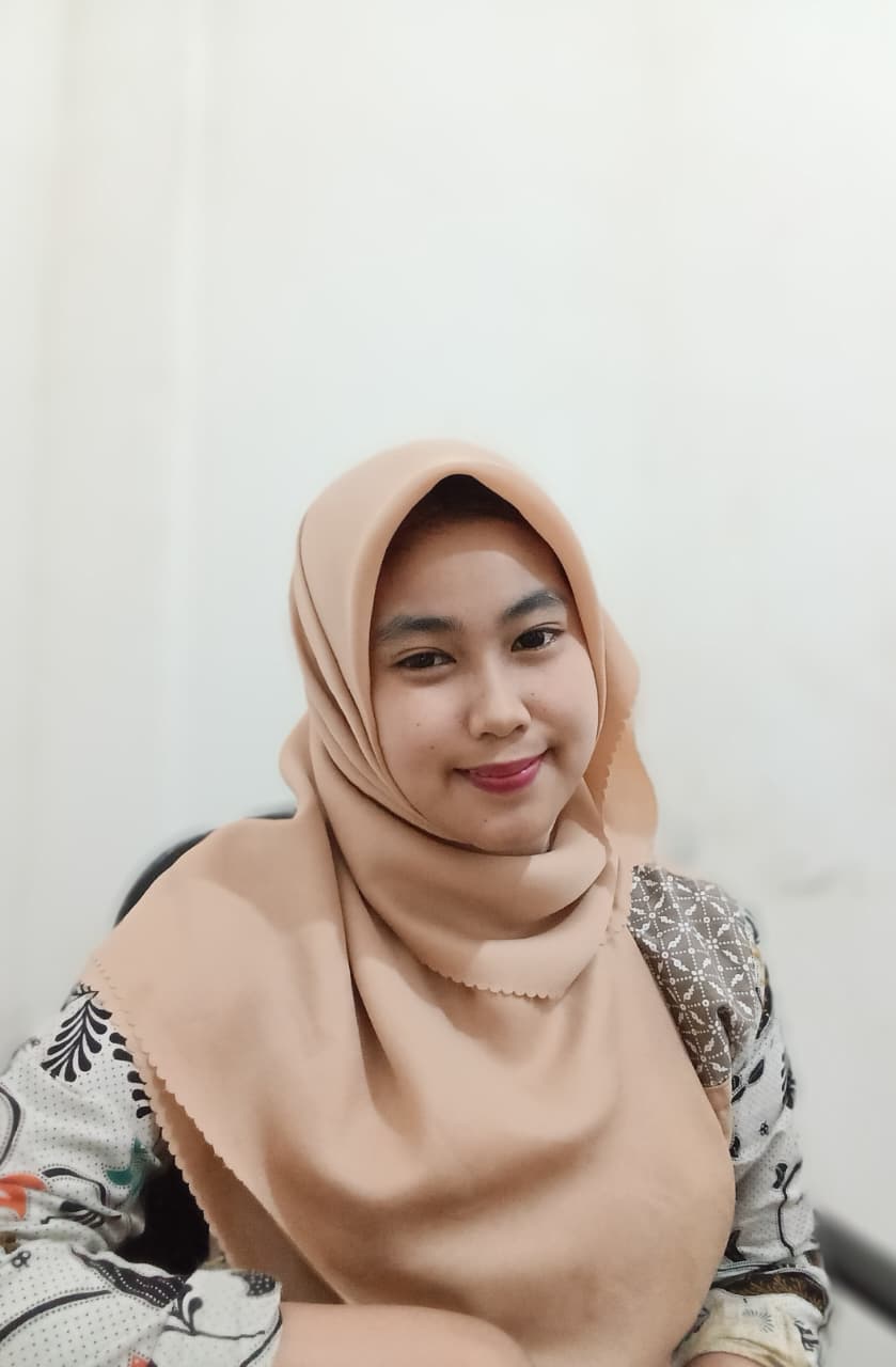 Foto YUSTIKA T, S.Kom