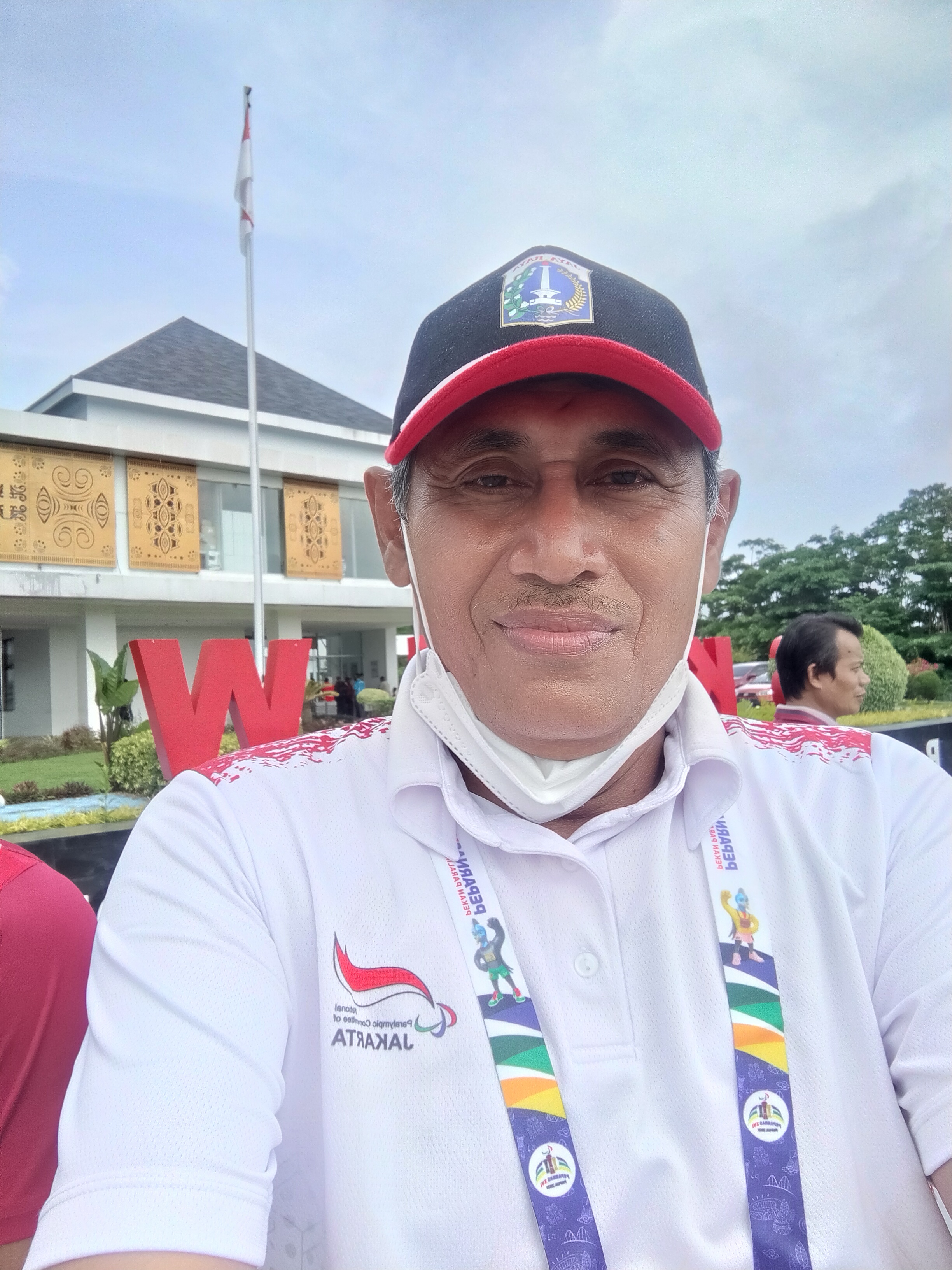 Foto Drs. Adjar Agus Budijanto