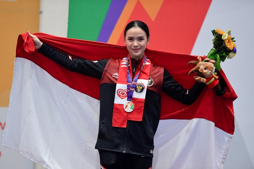 Foto Nandhira Mauriskha