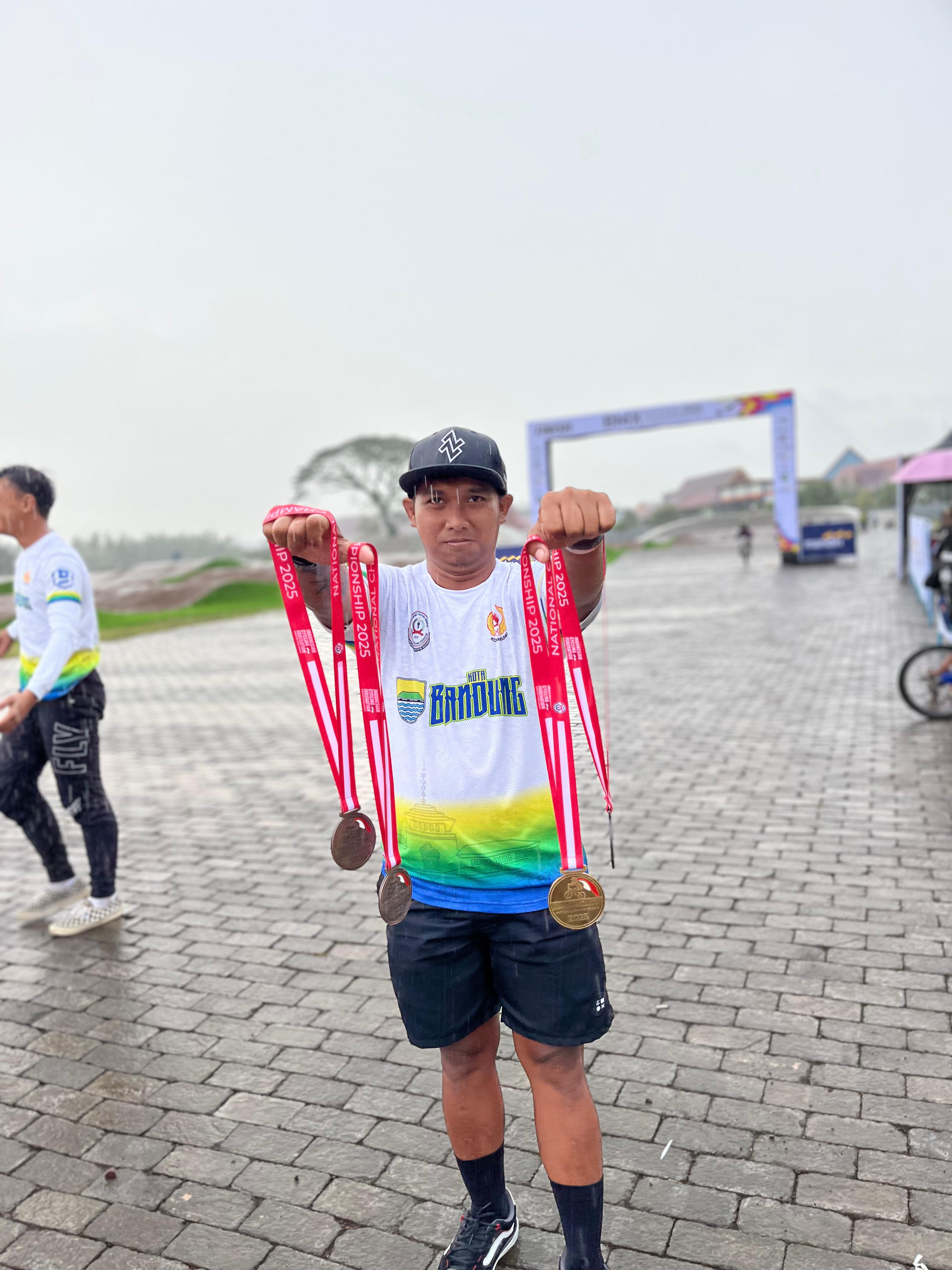 Foto CANDRA PURNAMAWAN 