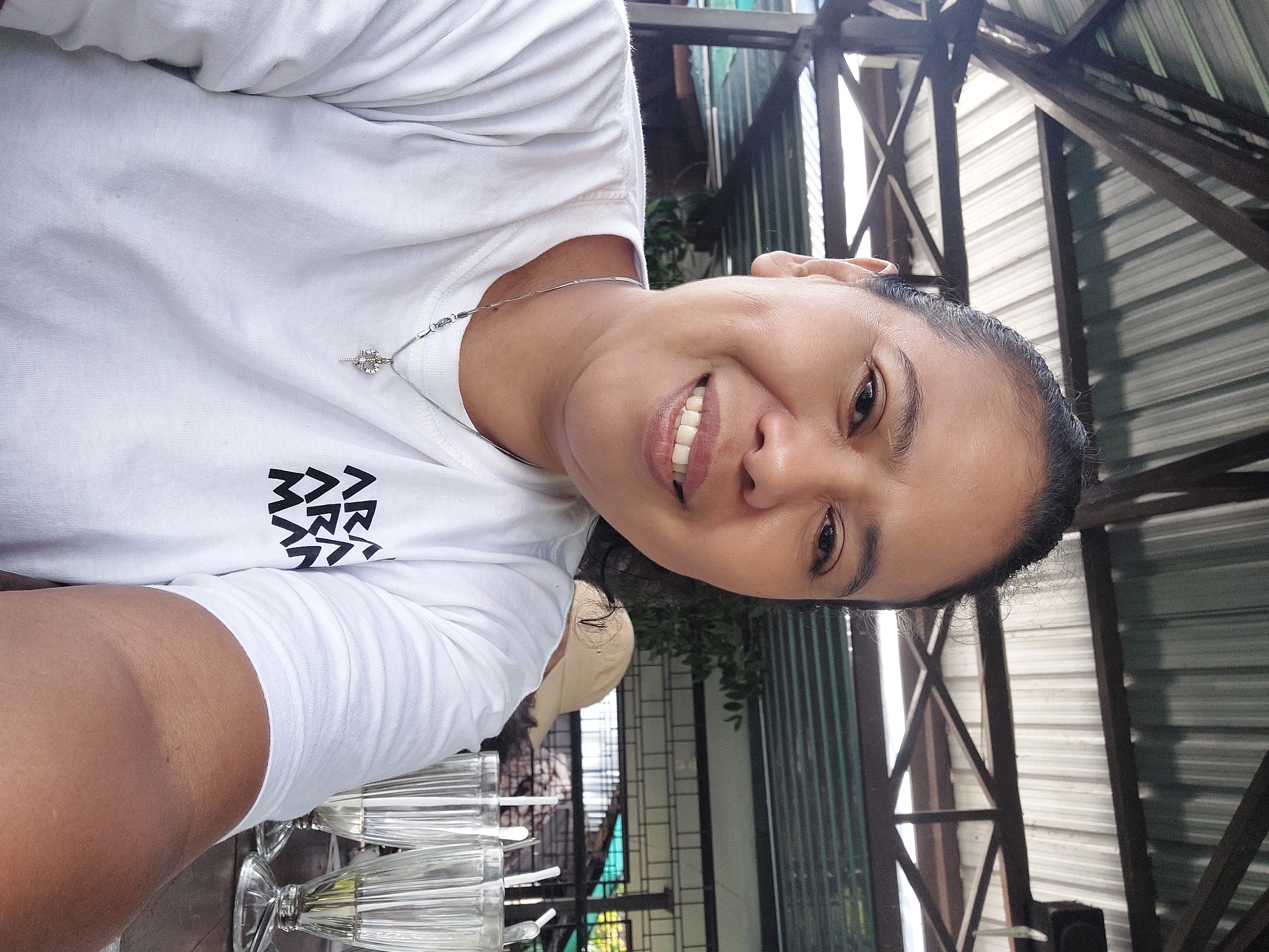 Foto ENGGELINA OHELLO