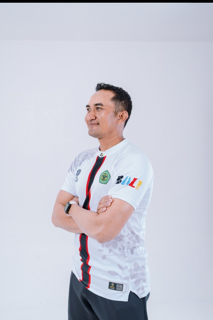 Foto KADEK DIAN VANAGOSI, M.Pd