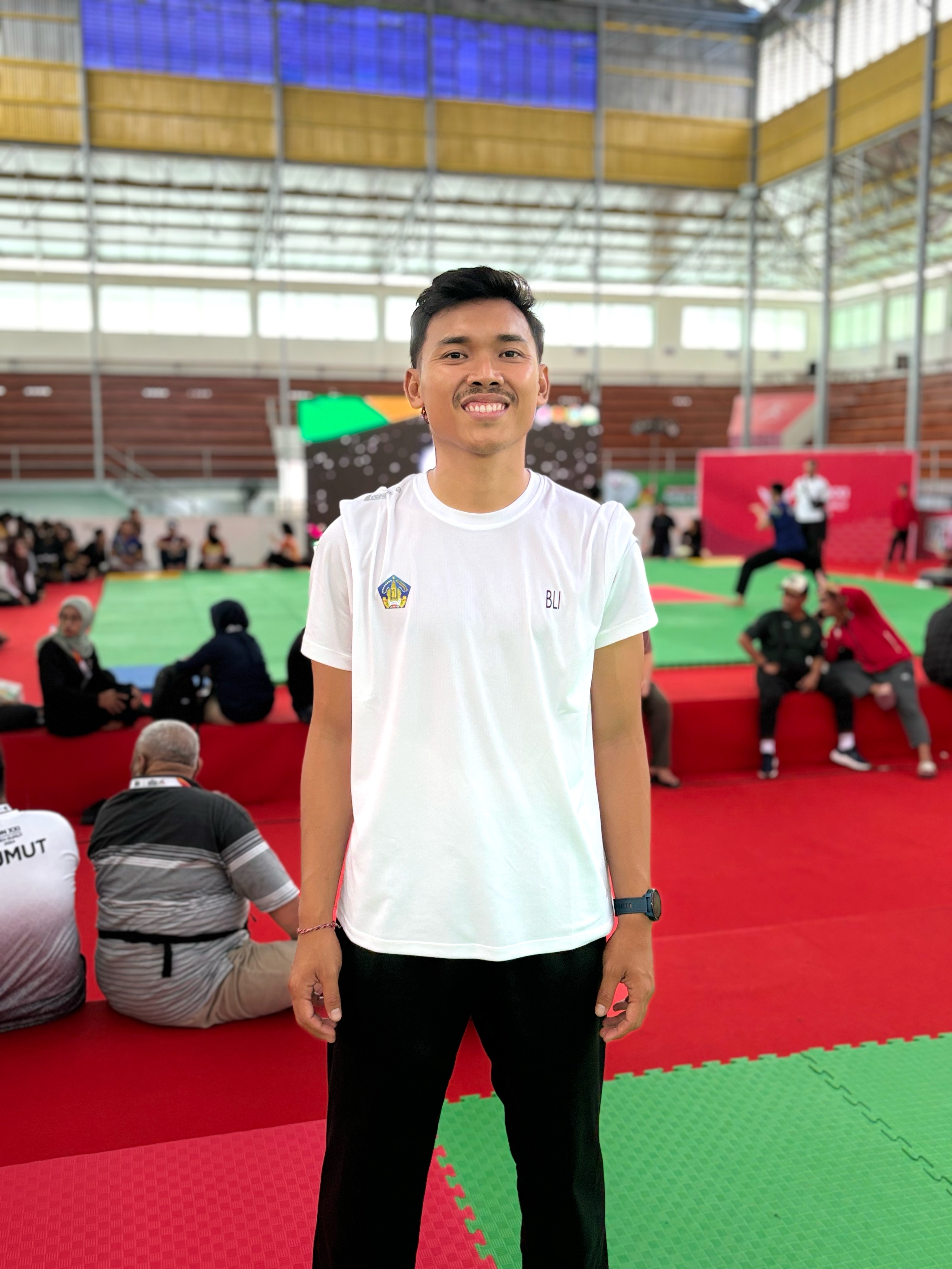 Foto i kadek wahyu rihartana giri