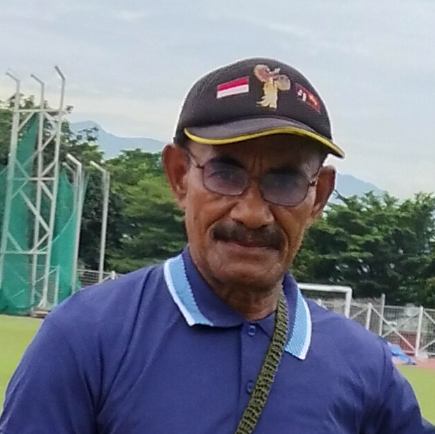 Foto Simson Ruchen Hiowati